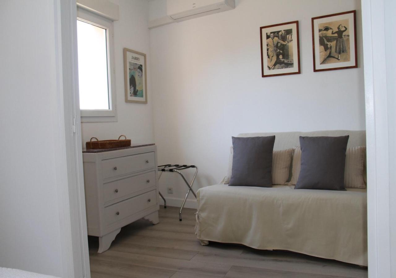 Agreable Maison De Ville Eyragues Exteriör bild