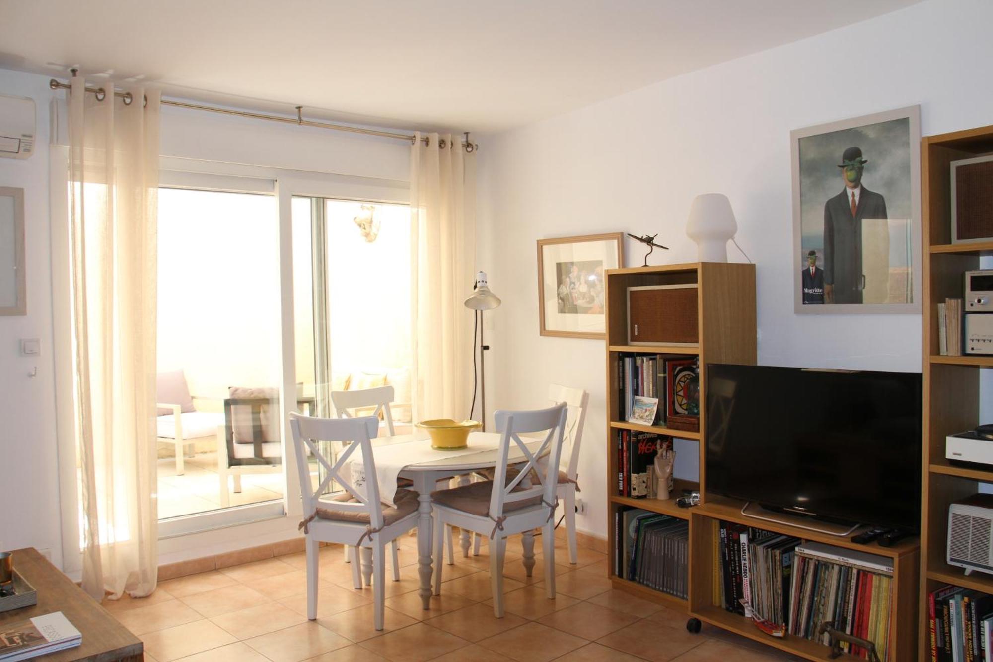Agreable Maison De Ville Eyragues Exteriör bild
